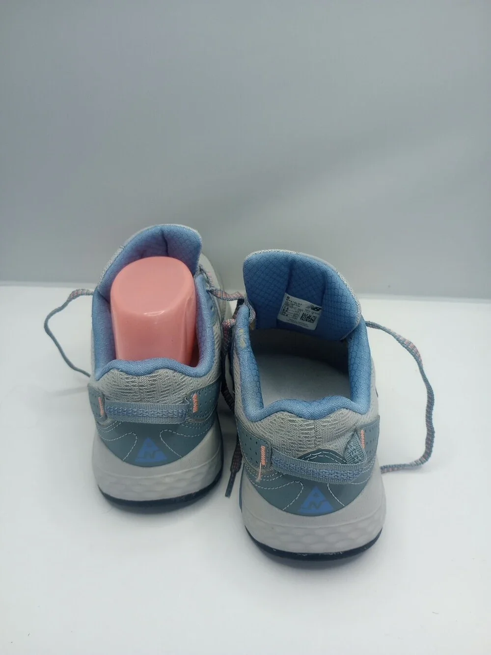 New Balance Womens 410 v7 Trail Running Shoes Size 7.5 Wave Gray WT410LG7